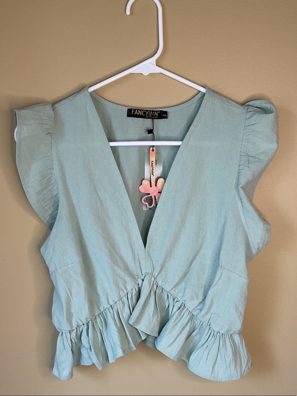 Fancyinn Pale green Ruffle V-Neck Crop Top Size S